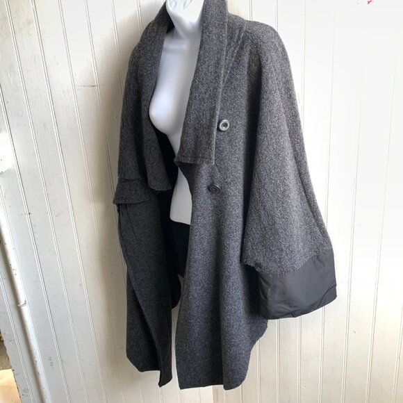 Luukaa Gray Wool Draped Dolman Sleeve Swing Style Jacket Coat US 10 Snap Close - Picture 8 of 16